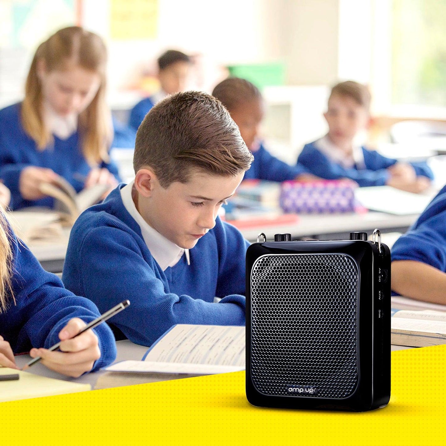 Amp-Up™ Personal UHF Voice Amplifier with Wireless Microphone – up to 40 Channels without Interference! - Loomini