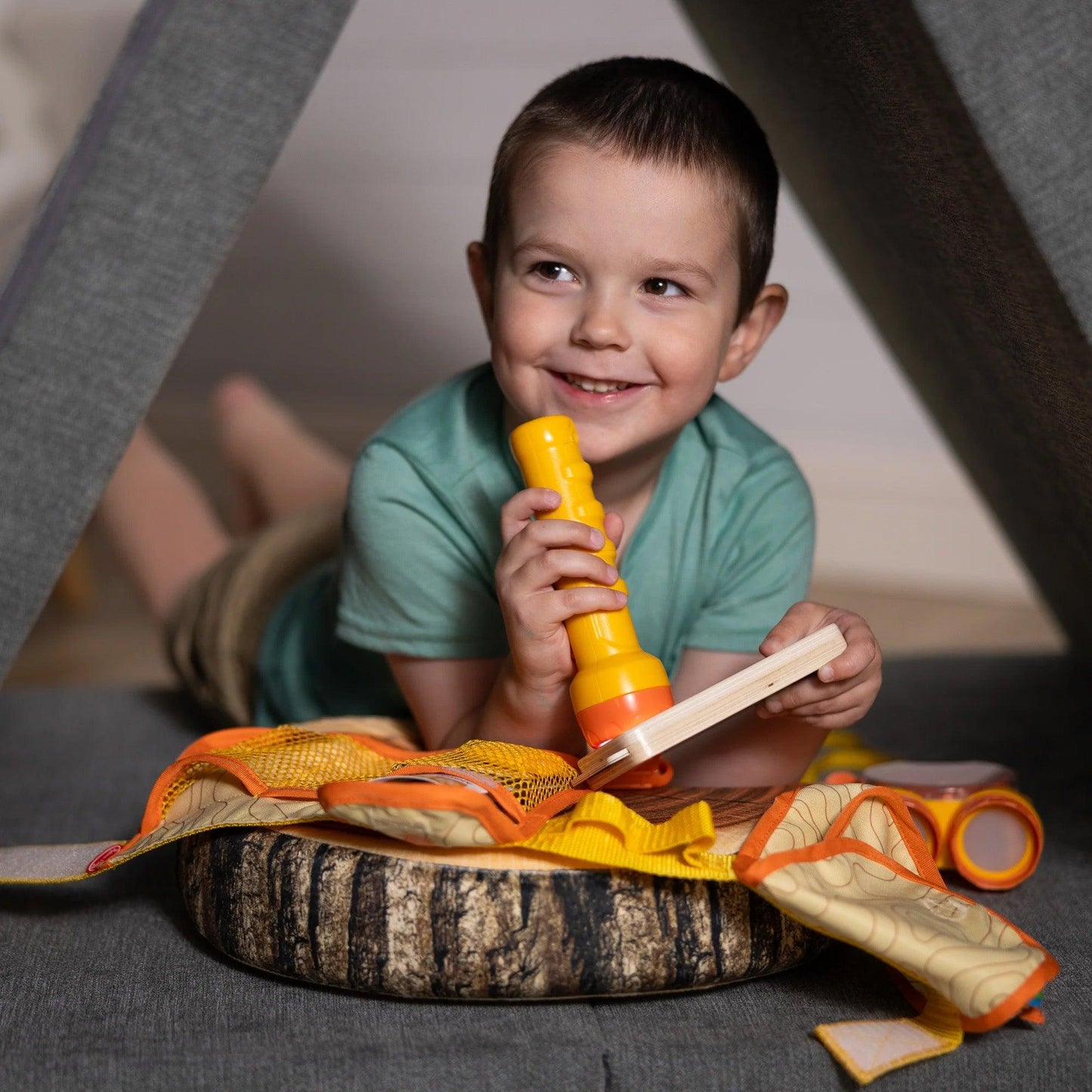Grand Canyon Hiking Gear Play Set - Loomini