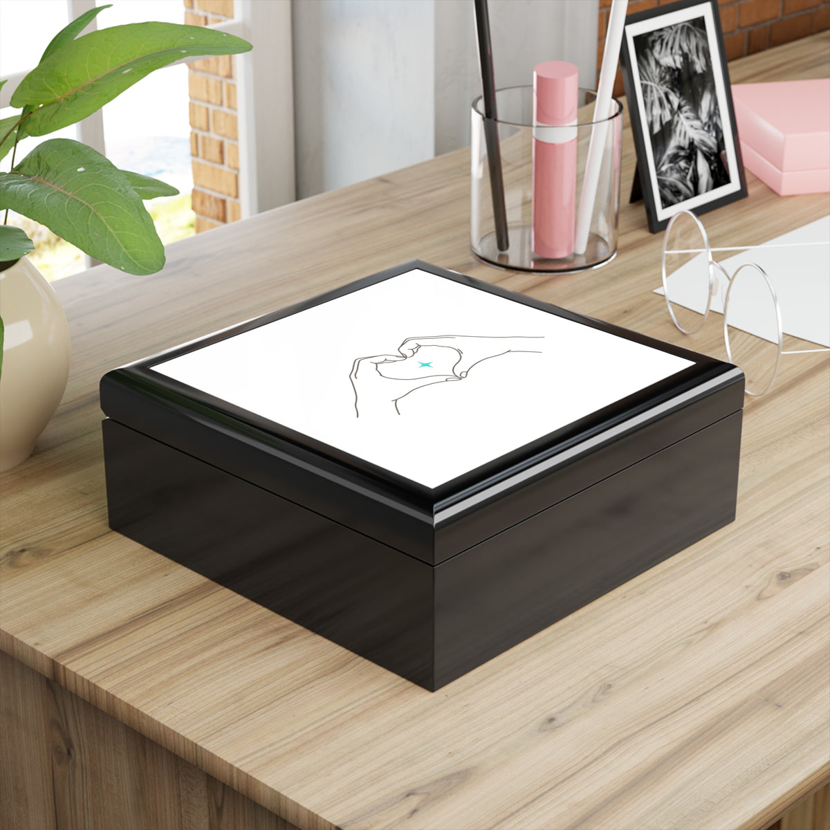 Line Art Heart Hands | Jewelry Box for Rings & Keepsakes | Valentine, Galentine’s, Couple Gift | Minimal Aesthetic