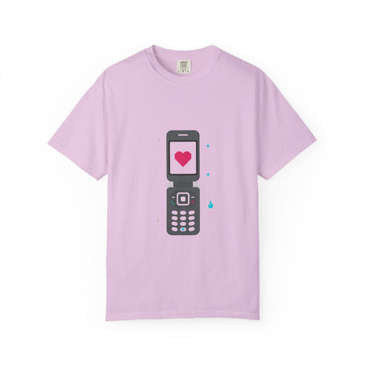 Y2K Flip Phone Heart Screen | Garment-Dyed Unisex Tee, Soft Vintage Cotton | Valentine & Galentine Gift | Minimal Aesthetic