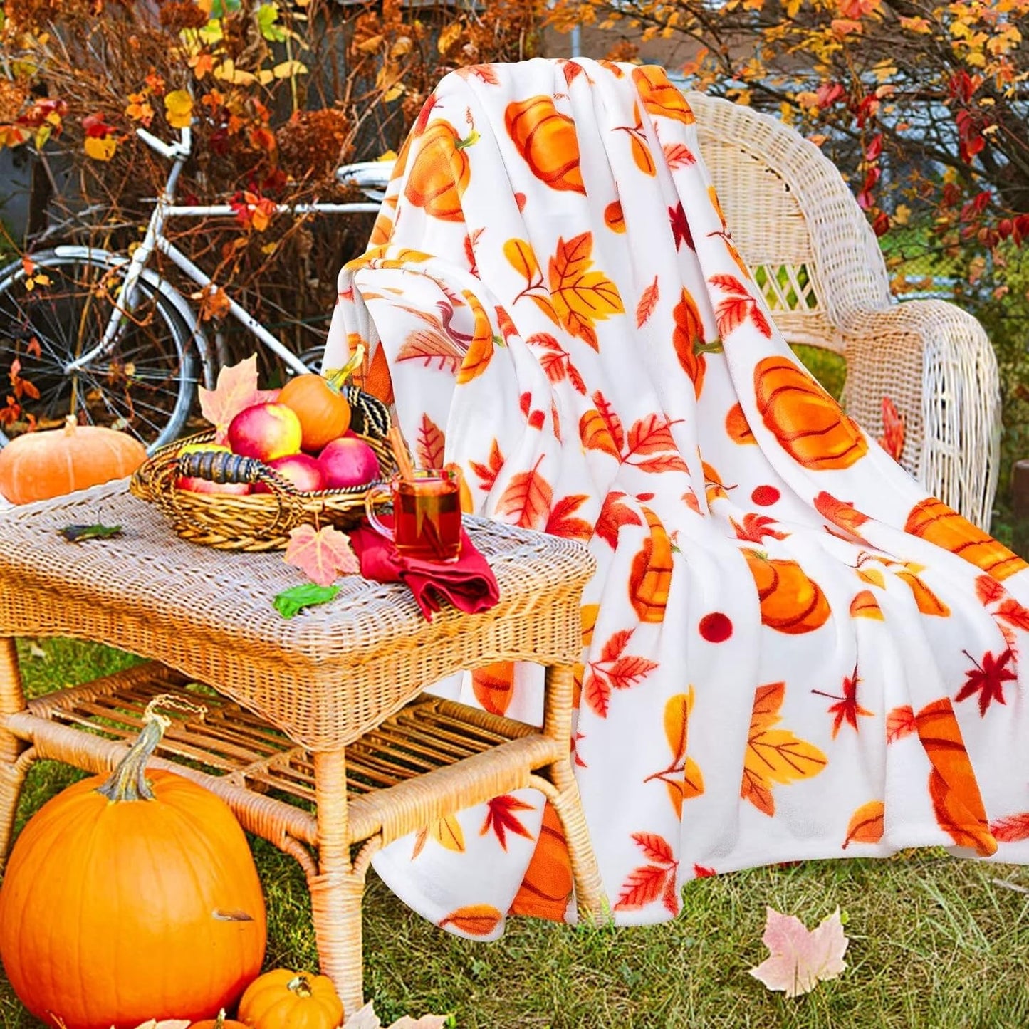 Fall Throw Blanket, Halloween Pumpkin Autumn Plush Fall Decor Fleece Fuzzy Picnic Throw Blanket for Couch Sofa Chairs, Cute Holiday Orange Leaf Blankets and Throws for Home (50" X 60")