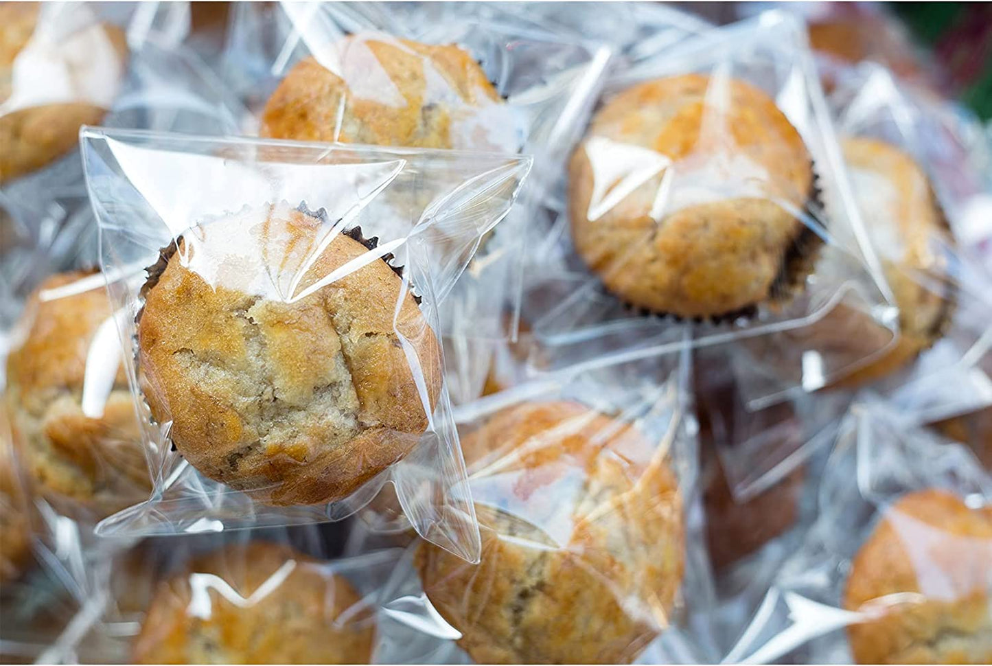 Cookie Bags for Gift Giving,Self Sealing Cellophane Bags 4X4 Inches,Clear Resealable Cellophane Bags Self Adhesive Individual Cookie Bags for Packaging 200Pieces