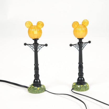 Disney Village Halloween Accessories Pumpkintown Mickey Mouse Street Lights Lit Figurine Set, 4.625 Inch, Multicolor