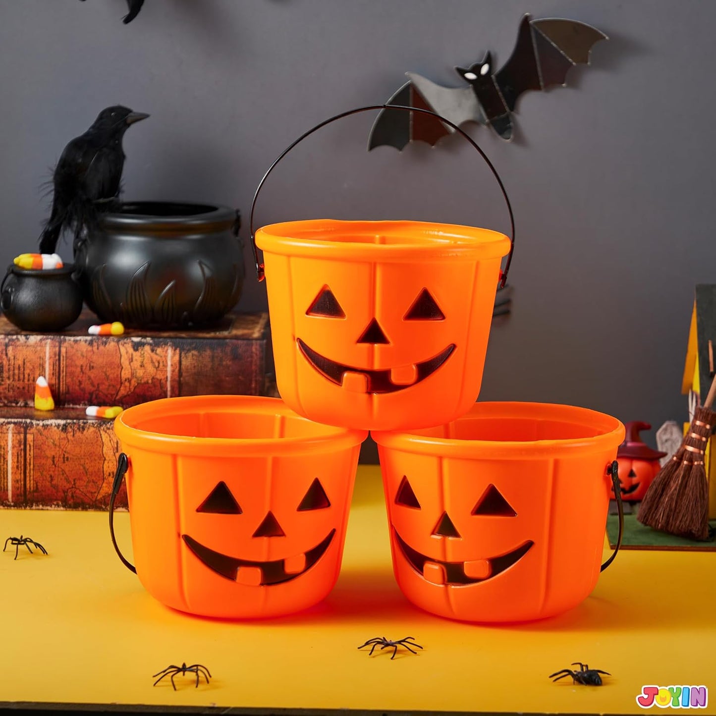 6PCS Halloween Trick or Treat Pumpkin Bucket, Orange Plastic Candy Bucket for Trick or Treating, Black Purple Jack O Lantern Basket and Pails with Handle for Kids Halloween Party Favor Supplies