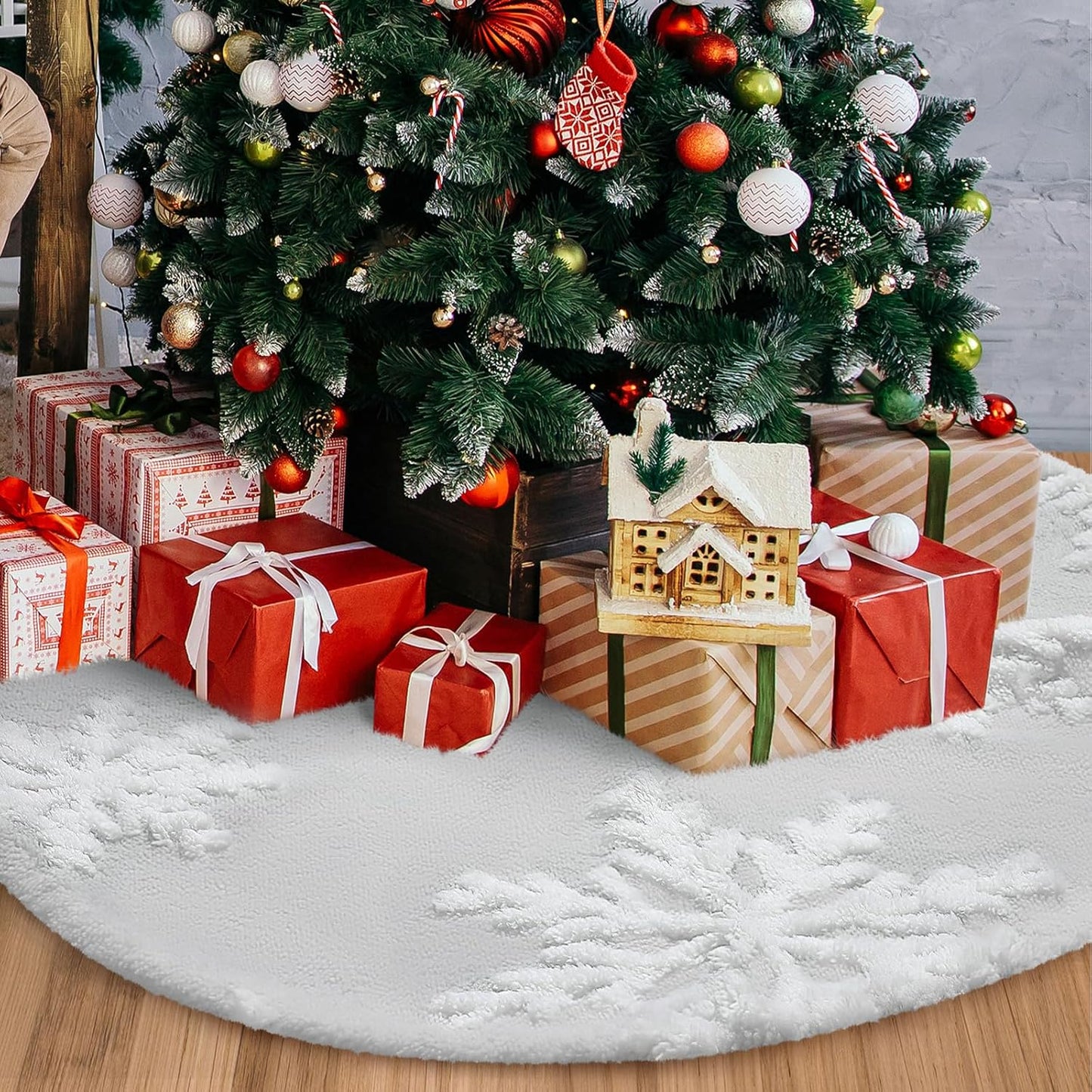 Christmas Tree Skirt - 23.6 Inches White Luxury Soft Faux Fur Tree Skirt, Large Christmas Tree Skirts, Pets Favors for Xmas Tree Decorations and Ornaments Fluffy Long Fur