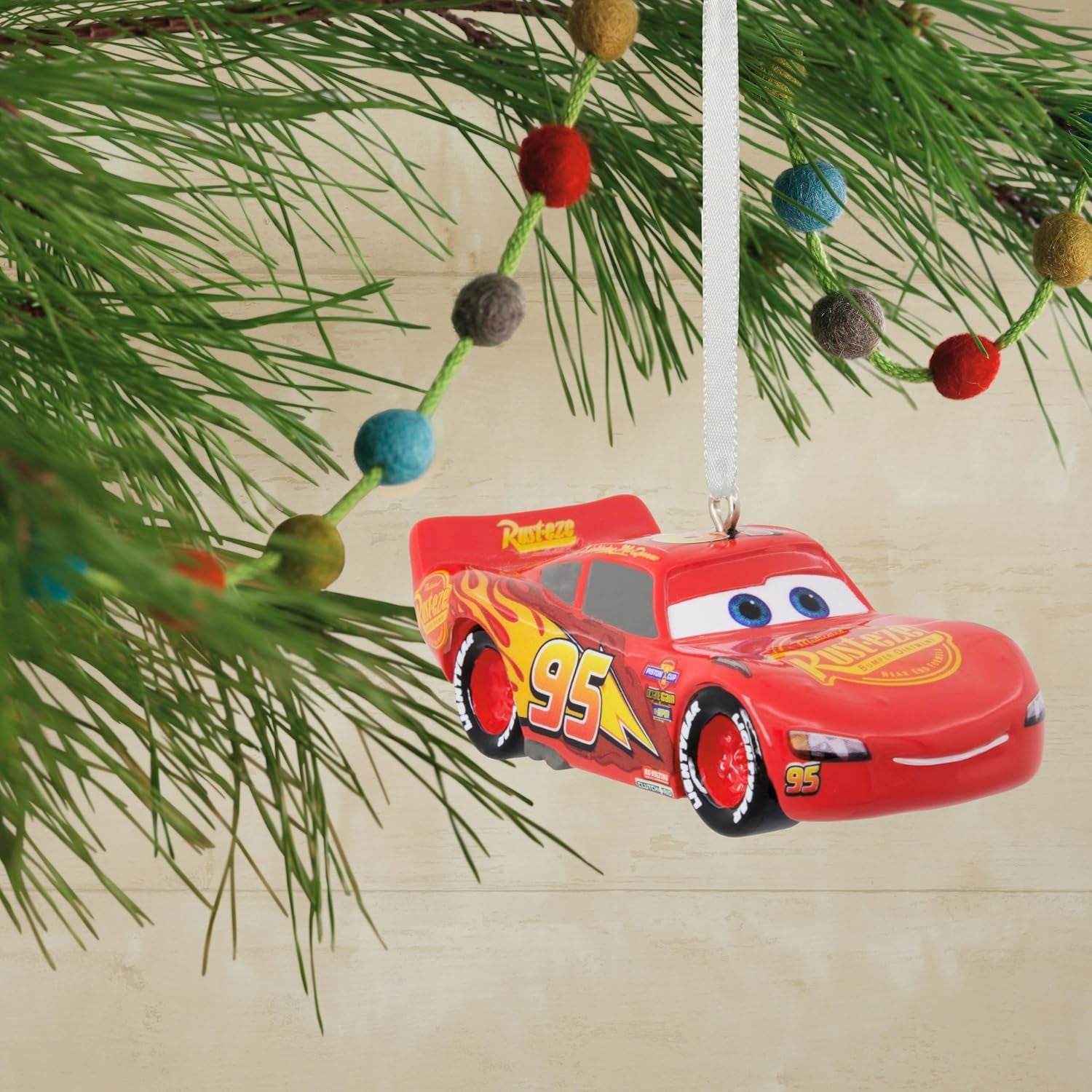 Disney/Pixar Cars Lightning Mcqueen Christmas Ornament