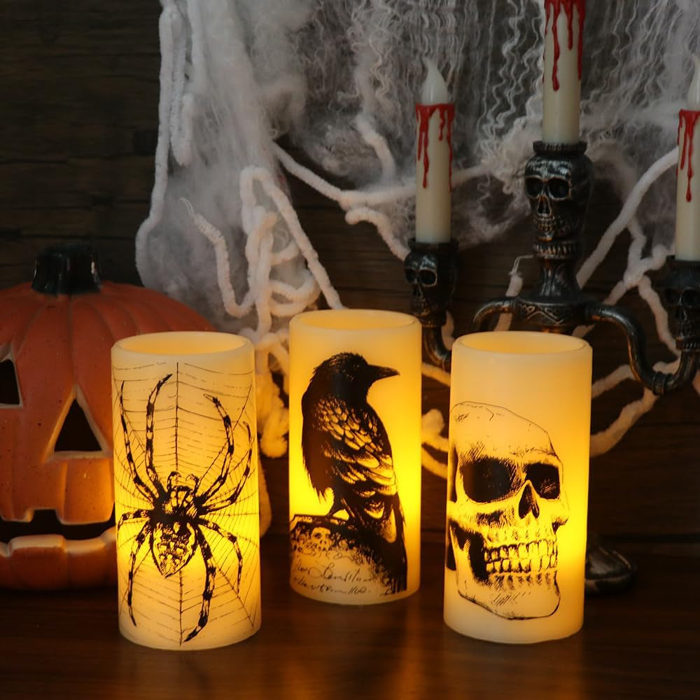 Flickering Candles w/ Skull