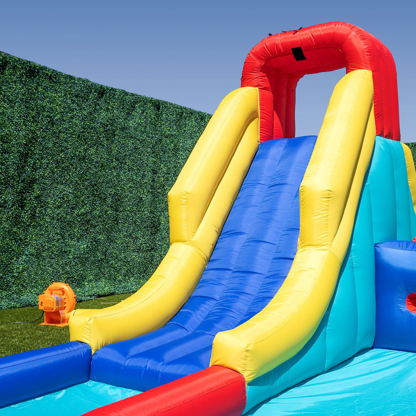 Racetrack Inflatable Water Slide