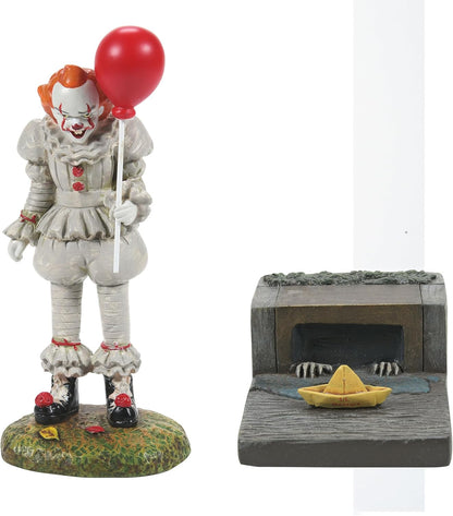 Snow Village Accessories Halloween IT Chapter Two Pennywise and the S.S. Georgie Figurine Set, Standard, Multicolor