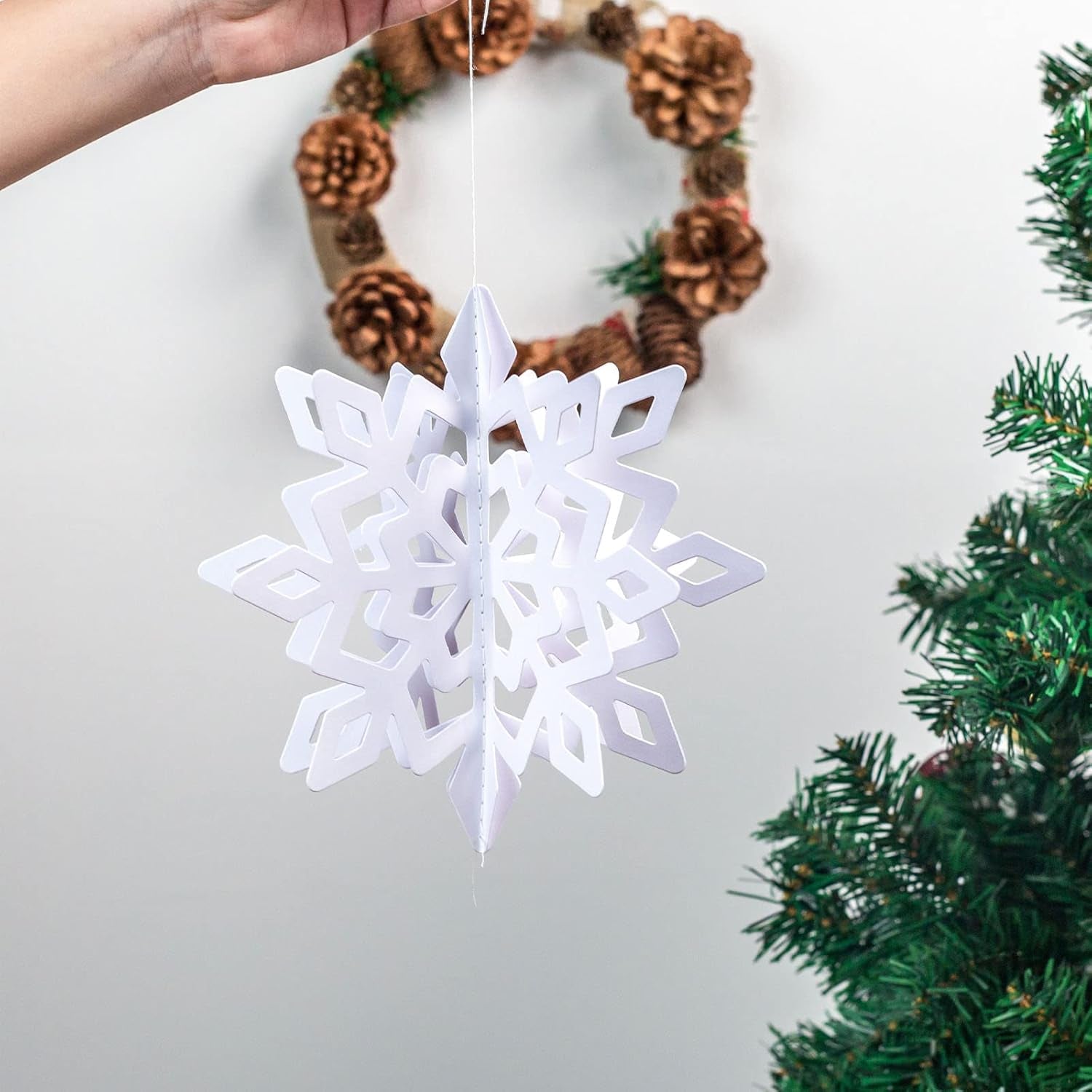 12PCS Christmas Hanging Snowflake, 3D Iridescent Snowflake Decorations, Garland Glittery Hanging Snowflake Ornaments for Christmas Tree Winter Wonderland Decorations Indoor Outdoor