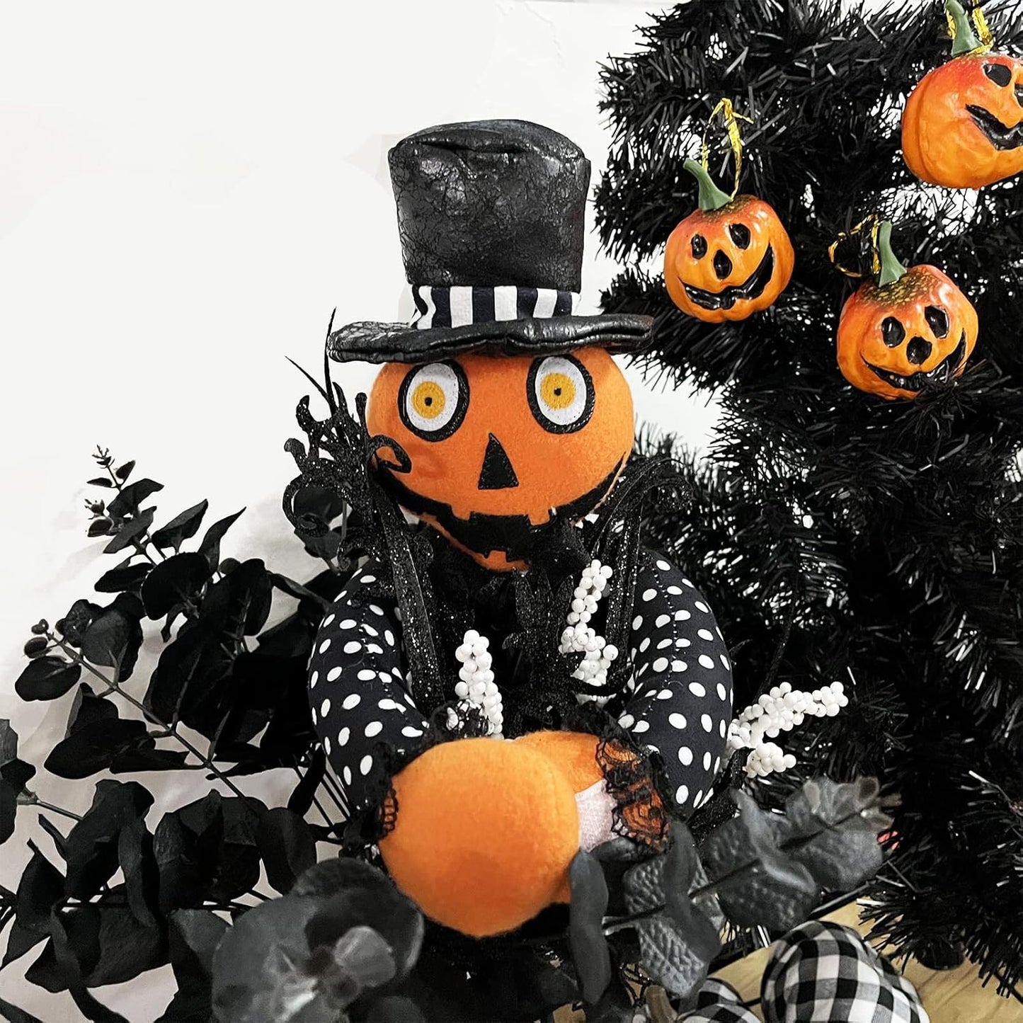 2 Pack Halloween Curtain Buckle Doll Pumpkin Curtain Tieback Hold Back Fastener for Window Home Hotel Room Decoration (Orange and Black)