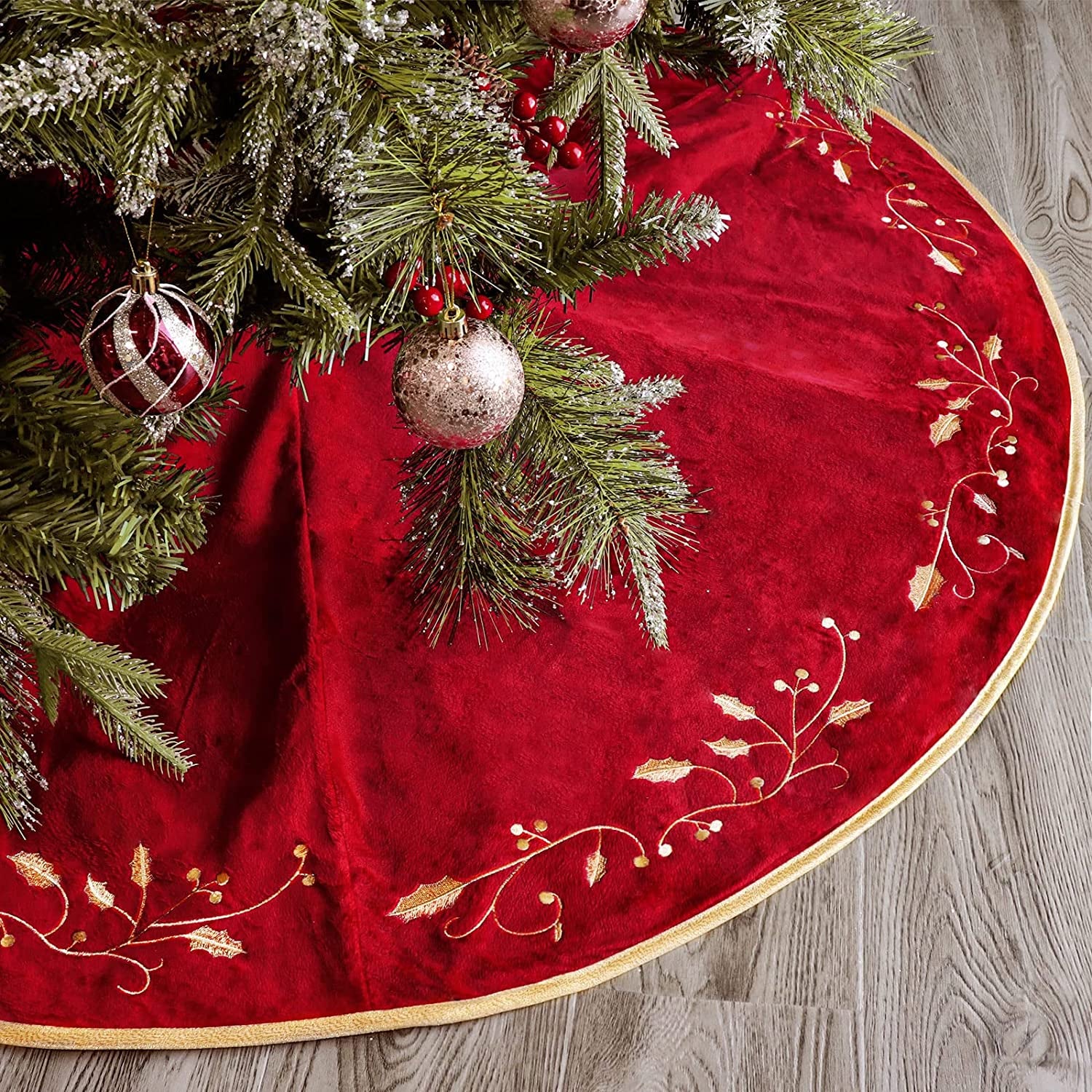 Christmas Tree Skirt, 48 Inches Classic Red Luxury Velvet Fur Plush Red Tree Skirt, Vintage Tree Skirts with Gold Embroidered Snowflake for Merry Christmas