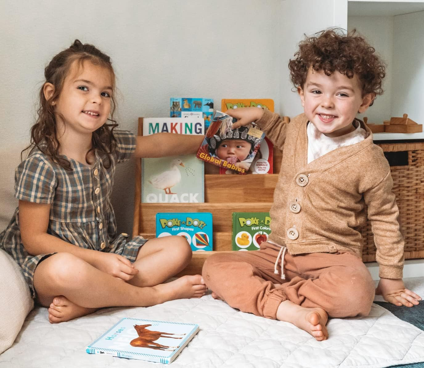 Montessori Bookshelf - Book Display Shelf for Toddler - Forward/Front Facing Bookcase Rack Display