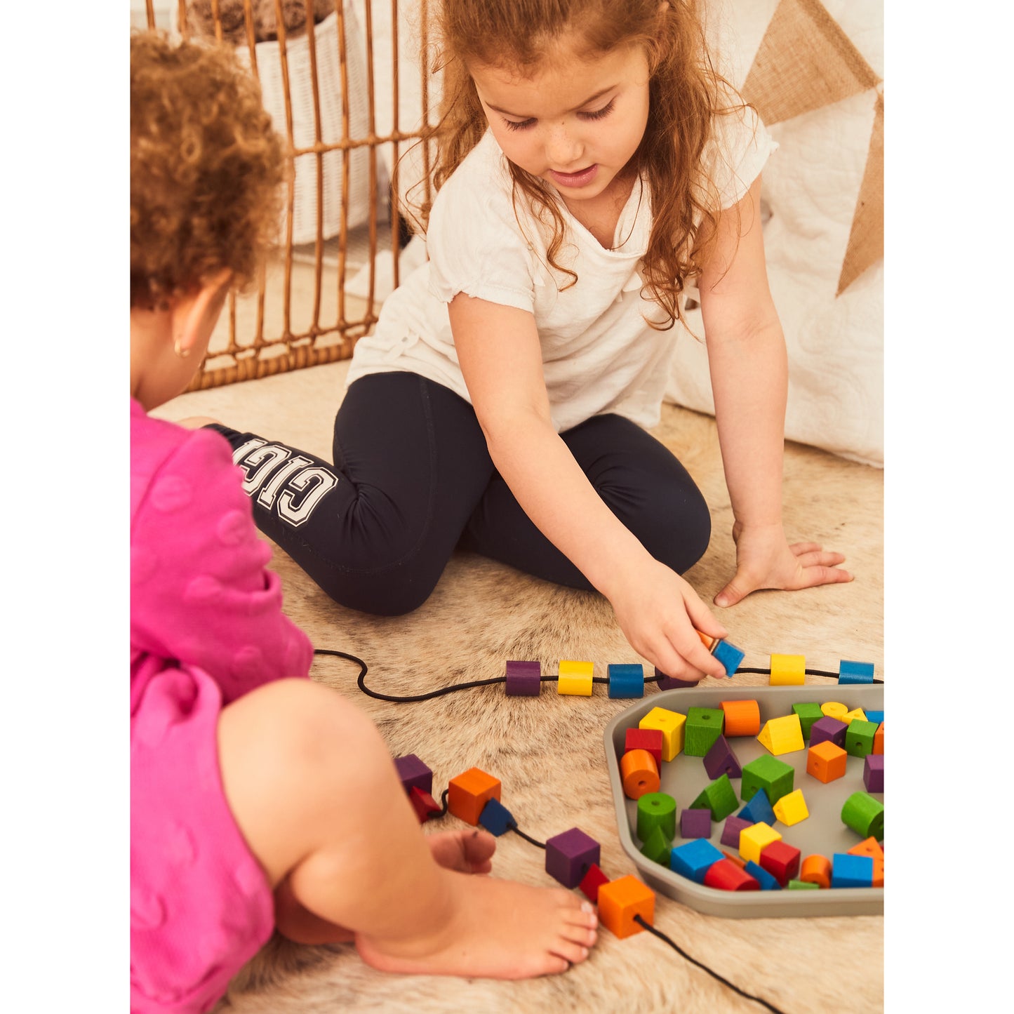 FunPlay Attribute Beads - 72 Wooden Lacing Beads + 2 Laces + 40 Activities + Messy Tray