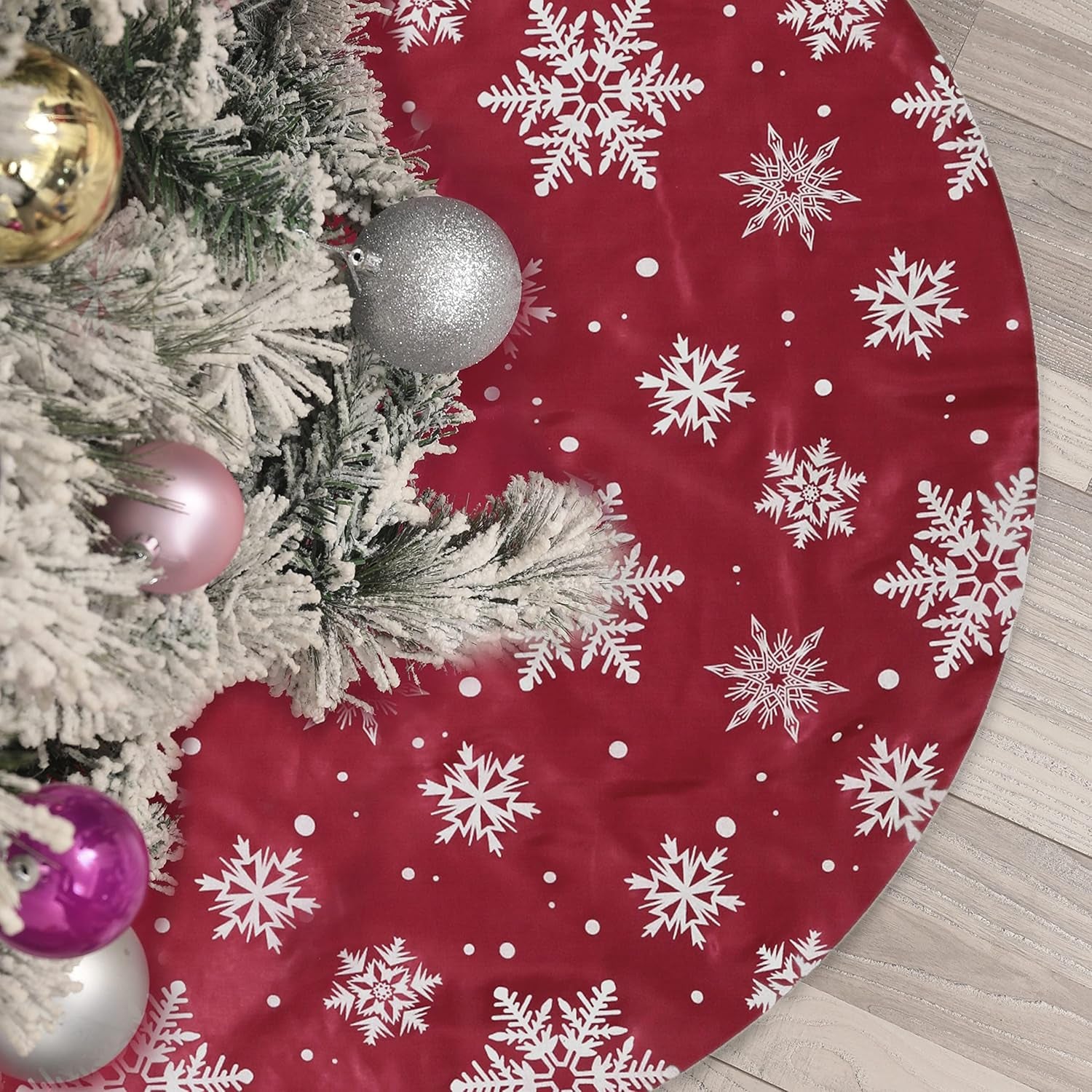 36 Inch Large Christmas Tree Skirt Xmas Soft Cover Mat Decor Snowflake Collar Farmhouse Tree Skirt for Holiday Ornaments Party Home Indoor Decorations (Flocking Red, 48INCH)