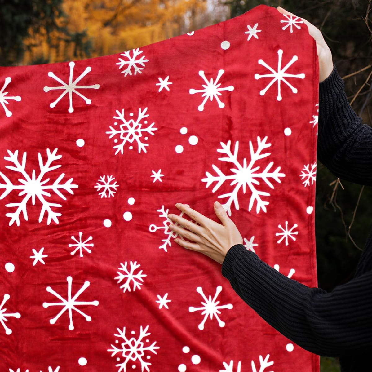 Christmas Throw Blanket for Stylish Warm Winter Cabin Throw - Red Snowflake Christmas Fleece Blanket Premium Microfiber, Silky Soft, Plush, Warm & Lightweight for Couch, Sofa, Bed, 50” X 60"