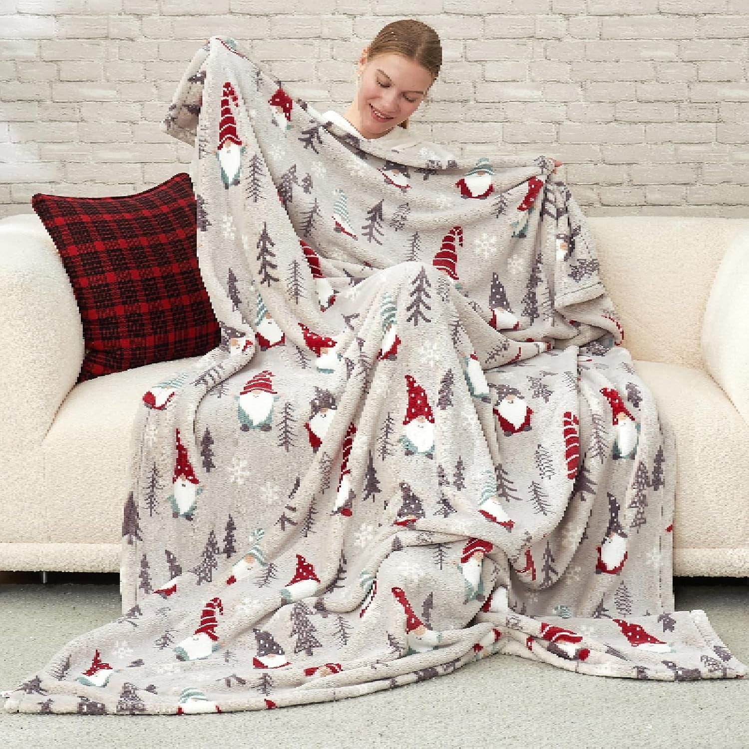 Gnome Throw Blanket Christmas Blanket Warm Plush Throw Blanket, Ultra Soft Cozy Throw Blanket for Couch, Sofa and Bed (Xmas Gnome in Sleigh, 50" X 60")