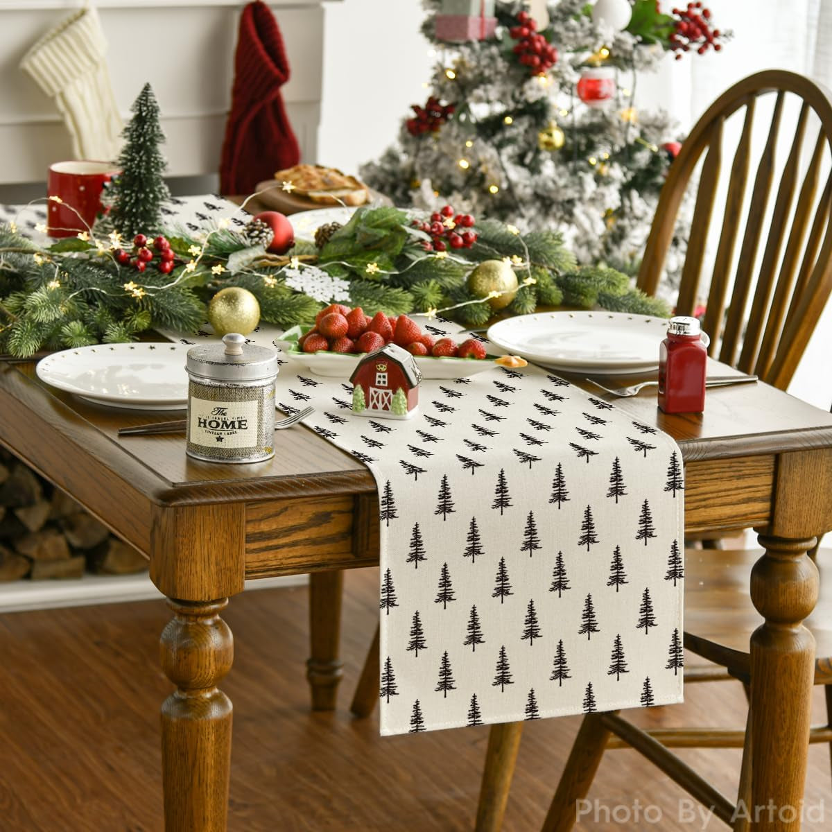 Green Xmas Tree Christmas Table Runner, Seasonal Winter Kitchen Dining Table Decoration for Home Party Decor 13X72 Inch