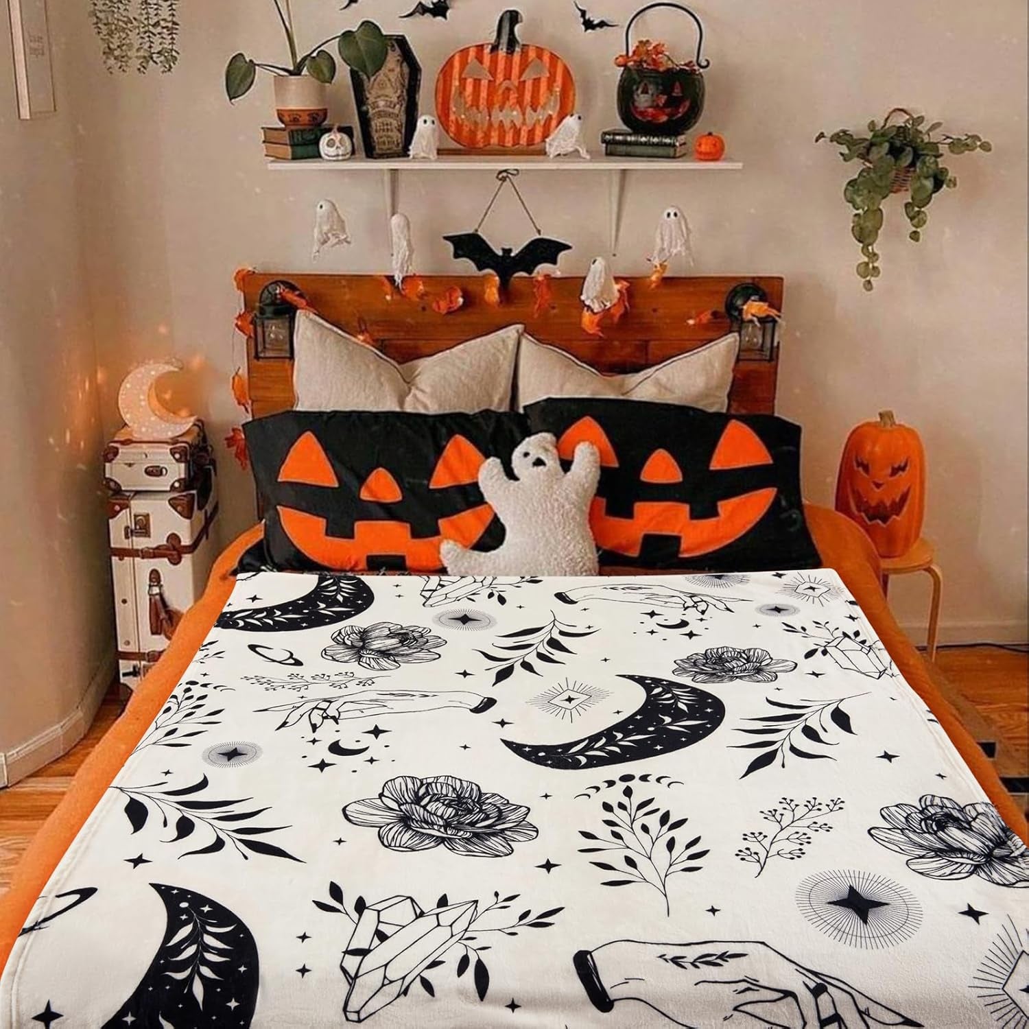 Gothic Halloween Throw Blanket 50X60, 280GSM Soft Warm Flannel Bed Couch Throws, Black and White Vintage Abstract Mystical Witchy Halloween Throw Blanket for Couch Chair Bed Living Room Gift