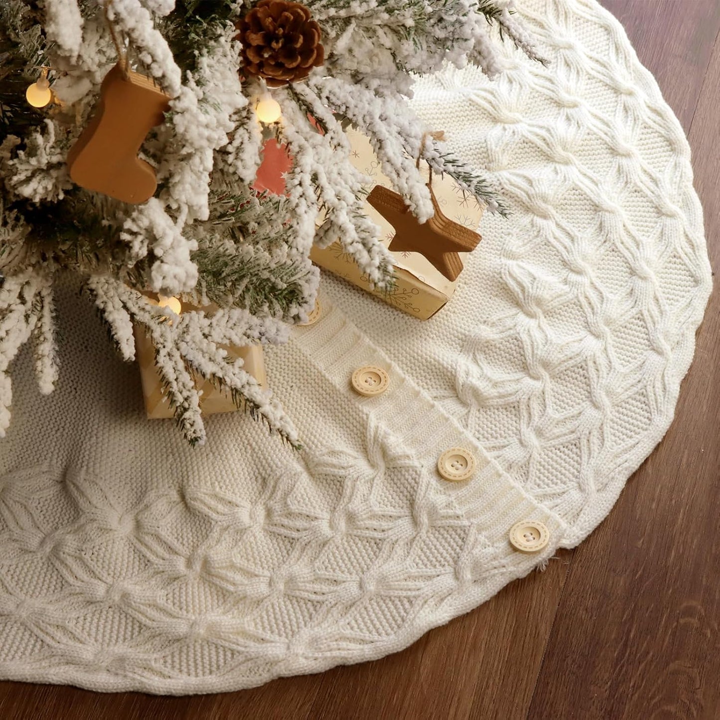 Knitted Christmas Tree Skirt: 36 Inches Cream White Tree Skirt, Crossed Willow Leaf Edge Cable Knit Rustic Christmas Tree Decorations, Christmas Decor Xmas Holiday Home Party Decorations