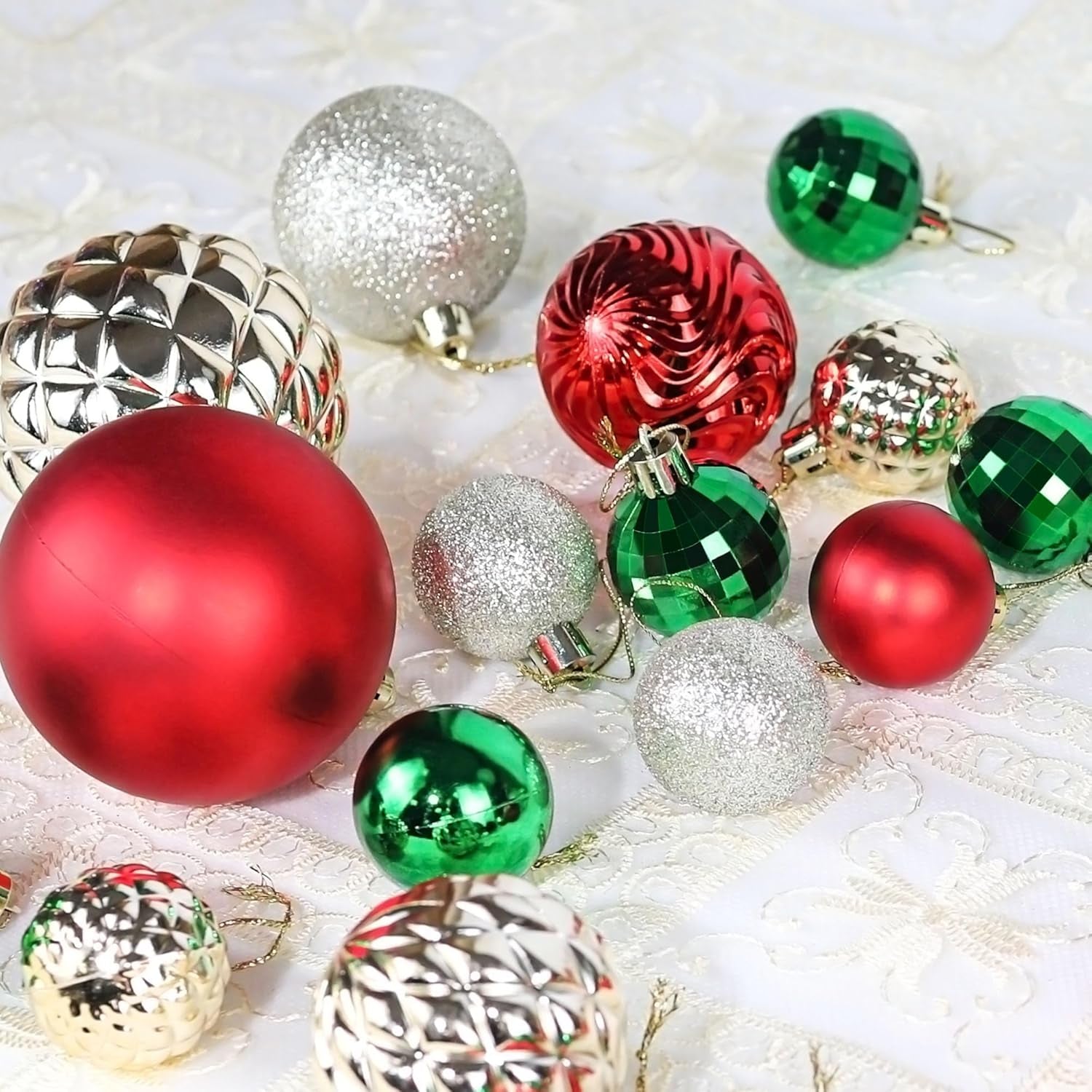 Christmas Tree Ornaments - 36 PCS Shatterproof Christmas Ball Ornaments Set for Christmas, Holiday, Wreath & Party Decorations (Multi-Size, Red, Green, Gold)