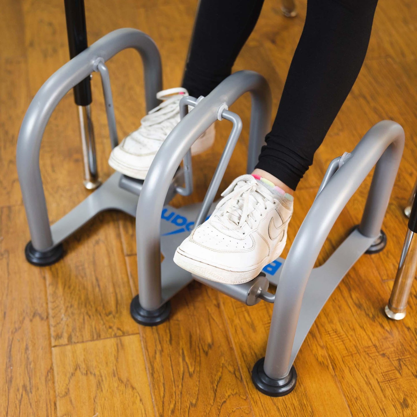 Dual Pedal Portable Foot Swing - Loomini