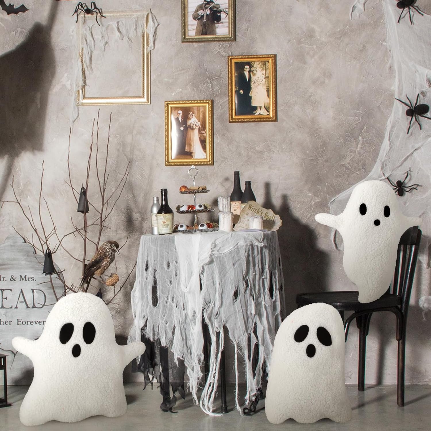 3 Pcs Halloween Pillows 12.6'' X 9.45'' Decorative Spooky Pillows for Sofa White Throw Pillows Decorative Plush Sofa Ghost Cushion for Indoors Home Outdoor Couch Kids