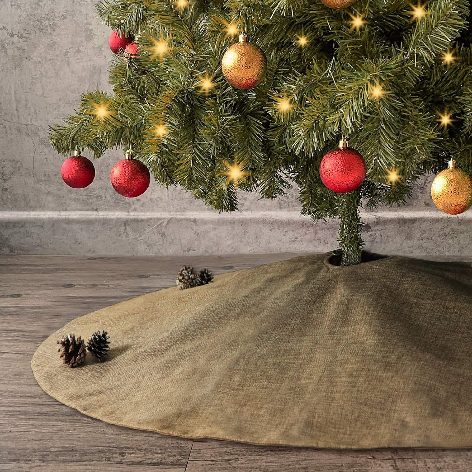 Christmas Tree Skirt, 48 Inches Large Burlap Double-Layer Plain Tree Skirts, Rustic Jute Tree Skirt for Xmas Holiday Home Decor, Fall Winter Farmhouse Brown Burlap Christmas Decorations Indoor