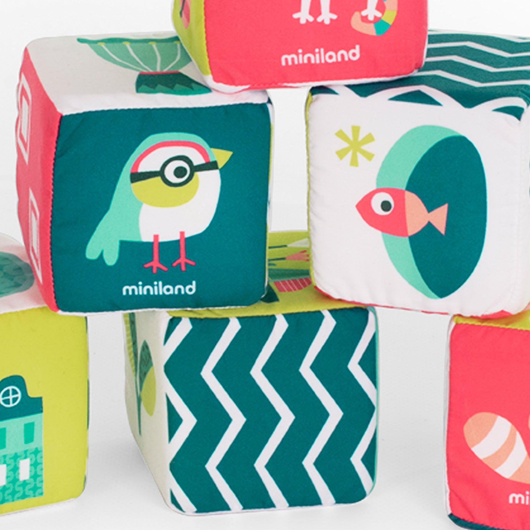 Feel to Learn: Soft Rattle Cubes Set - Loomini