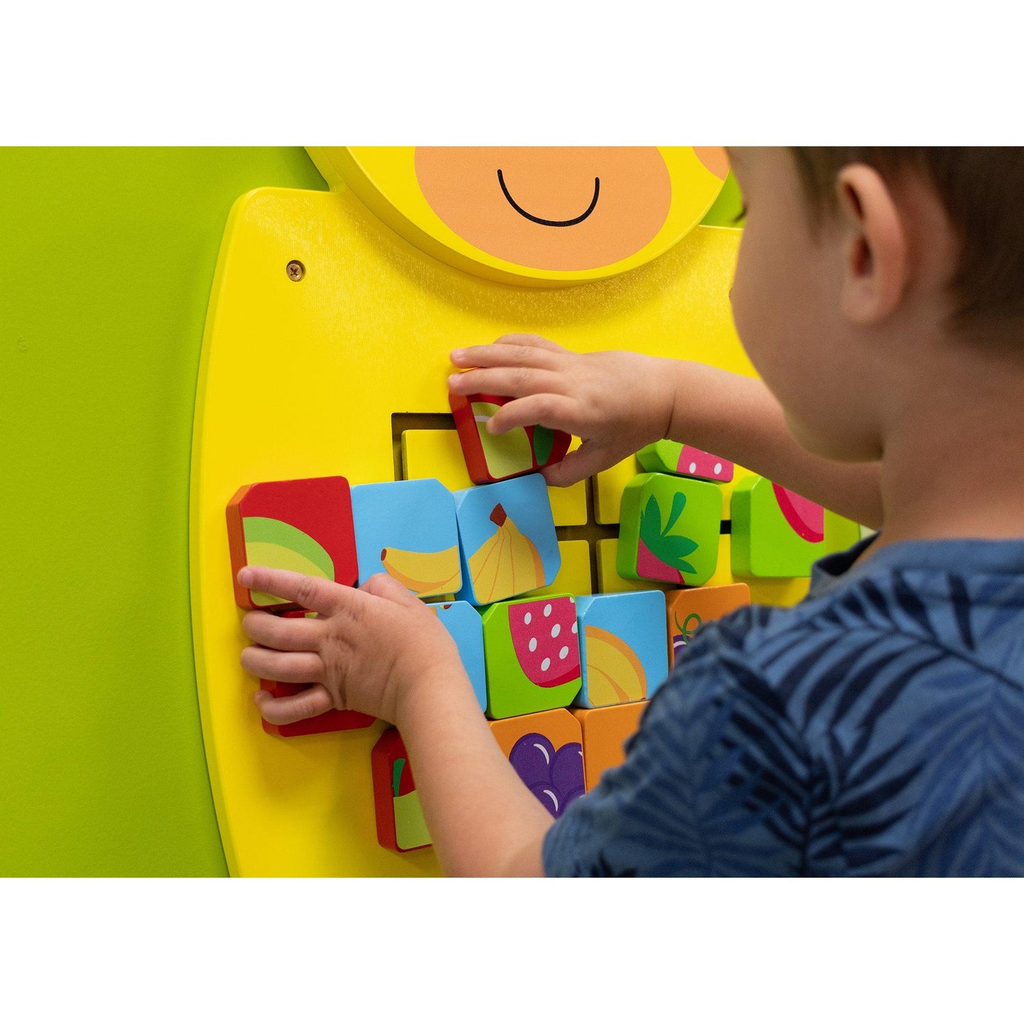 Giraffe Activity Wall Panel - 18m+ - Toddler Activity Center - Loomini