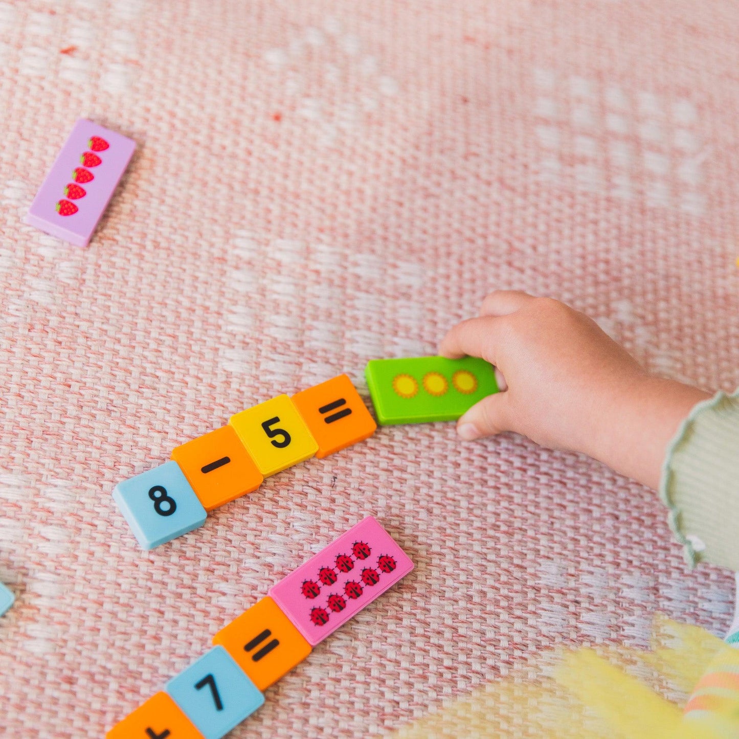 Math Dominoes — Addition & Subtraction - Loomini