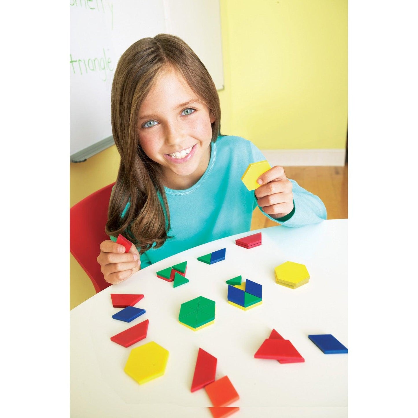 Plastic Pattern Blocks: 1 cm, Pack of 250 - Loomini