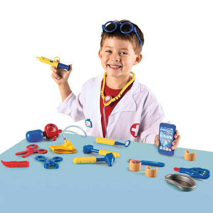 Pretend & Play® Doctor Set, 19 pcs - Loomini