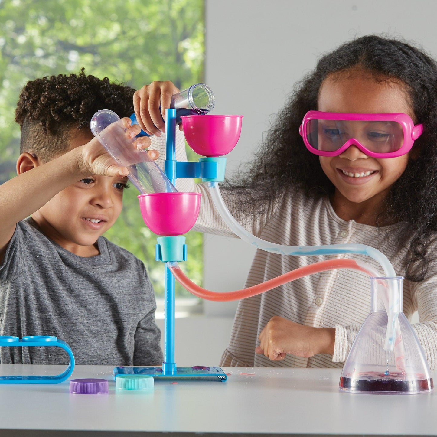 Primary Science Deluxe Lab Set - Loomini